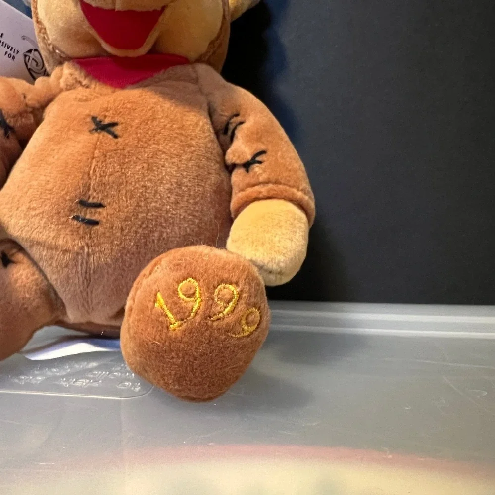 Disney‎ Store Reindeer Pooh Mini Bean Bag Plush 1999 Exclusive Winnie the Pooh